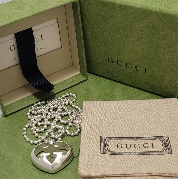🎋Gucci Britt Heart Interlocking GG Pendant w/Beaded Chain - Picture 7 of 10